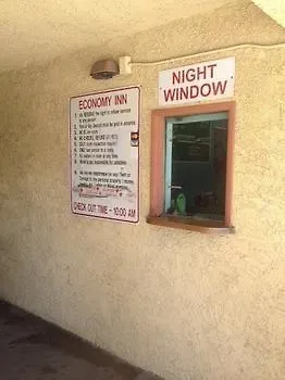 Motel Simplestay Suites - Downtown San Bernardino